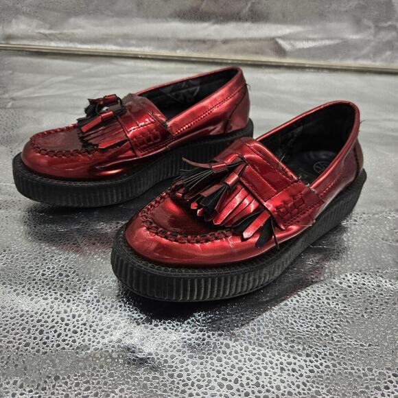 T.U.K. Womens Metallic Burgundy Red Platform Loafers Tassels US Size 5 - Picture 5 of 10